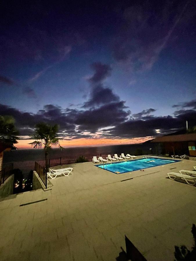 Astan Hotel Gagra Luaran gambar