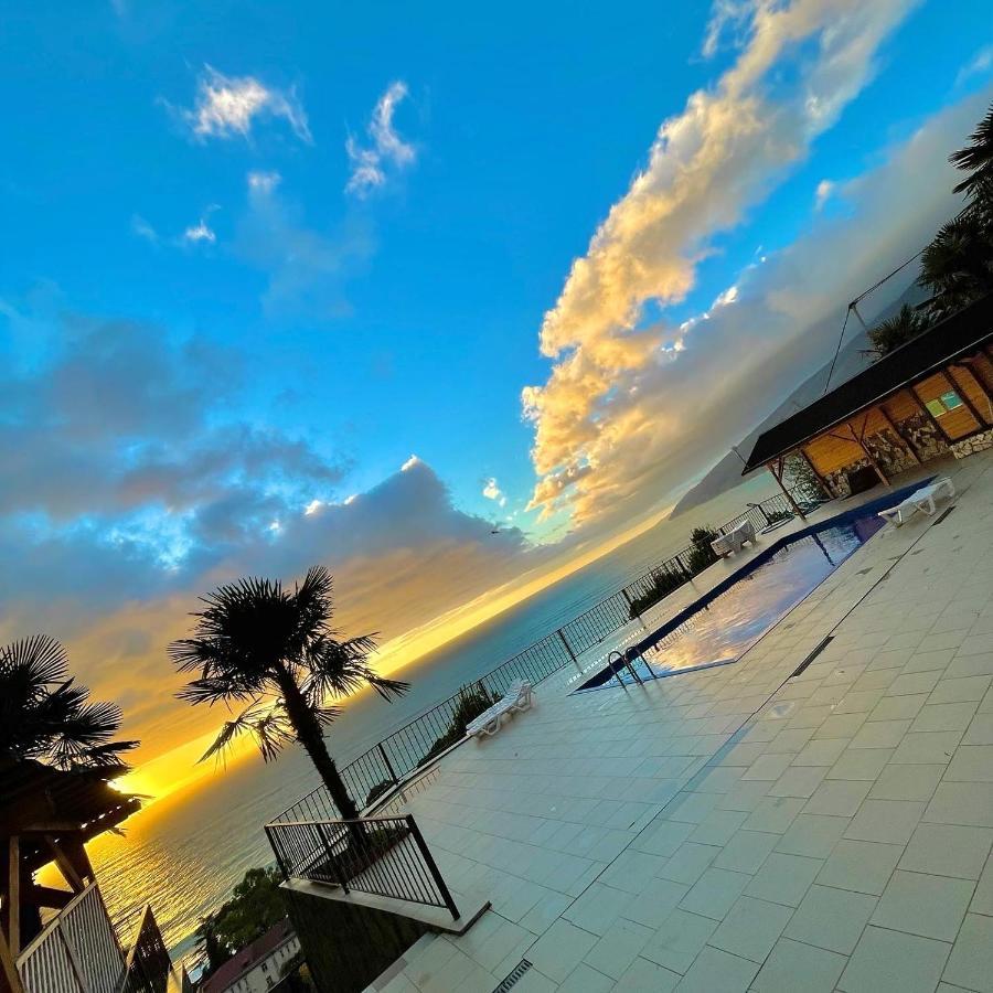 Astan Hotel Gagra Luaran gambar